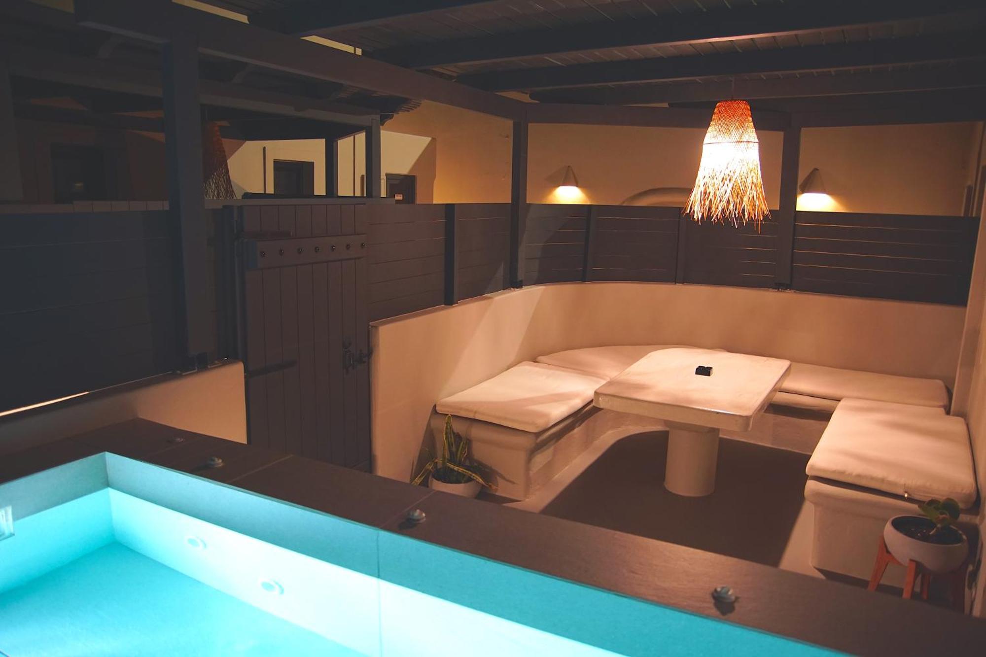Black Diamond Suites (Adults Only) Akrotírion Eksteriør bilde