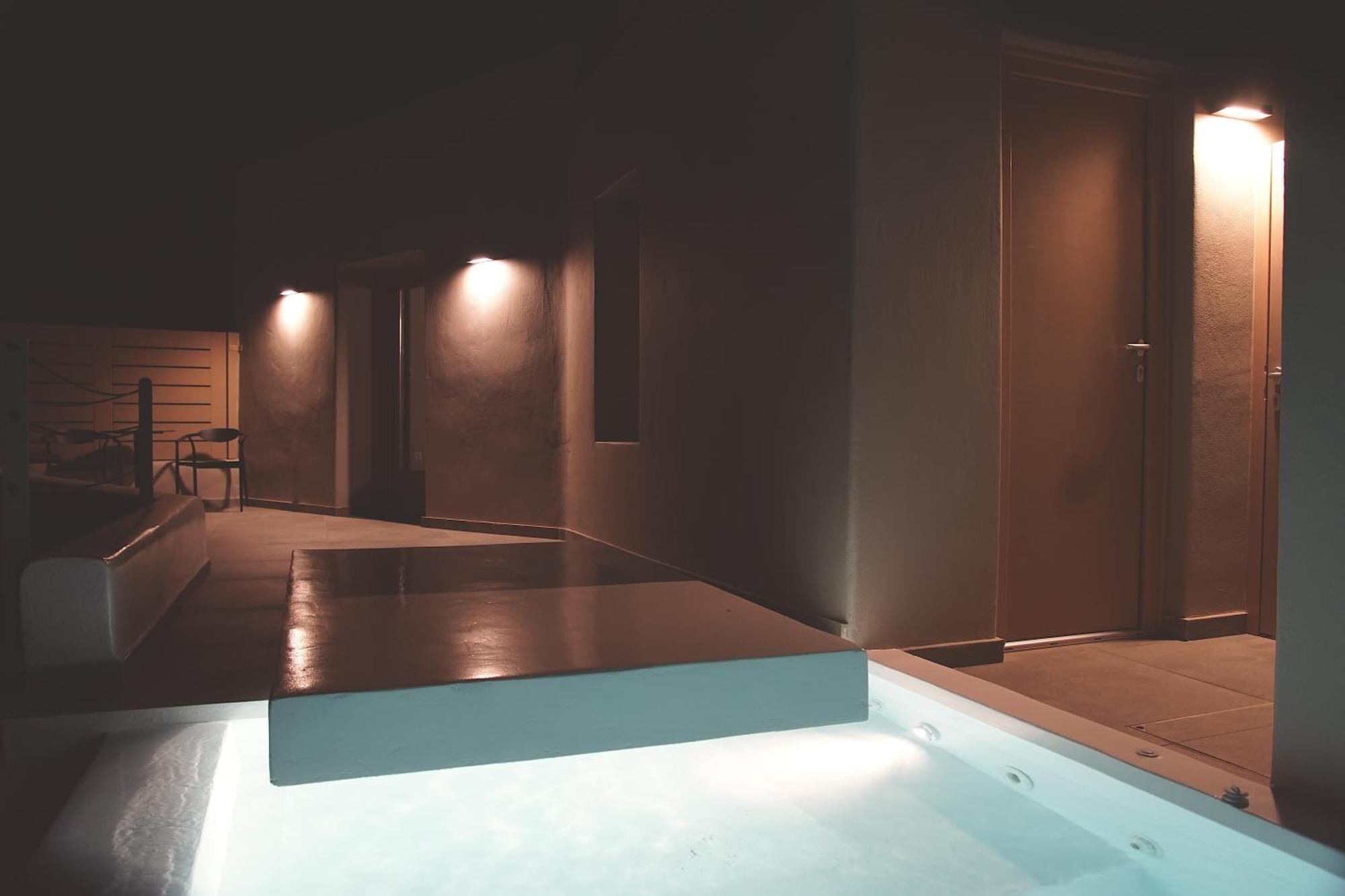 Black Diamond Suites (Adults Only) Akrotírion Eksteriør bilde